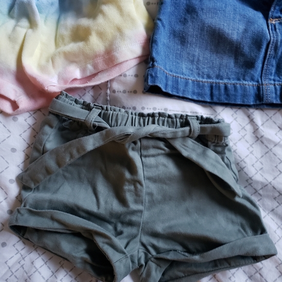 Baby Shorts/Skirt - Picture 6 of 11